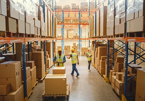 Packing & Shipping at SunSync