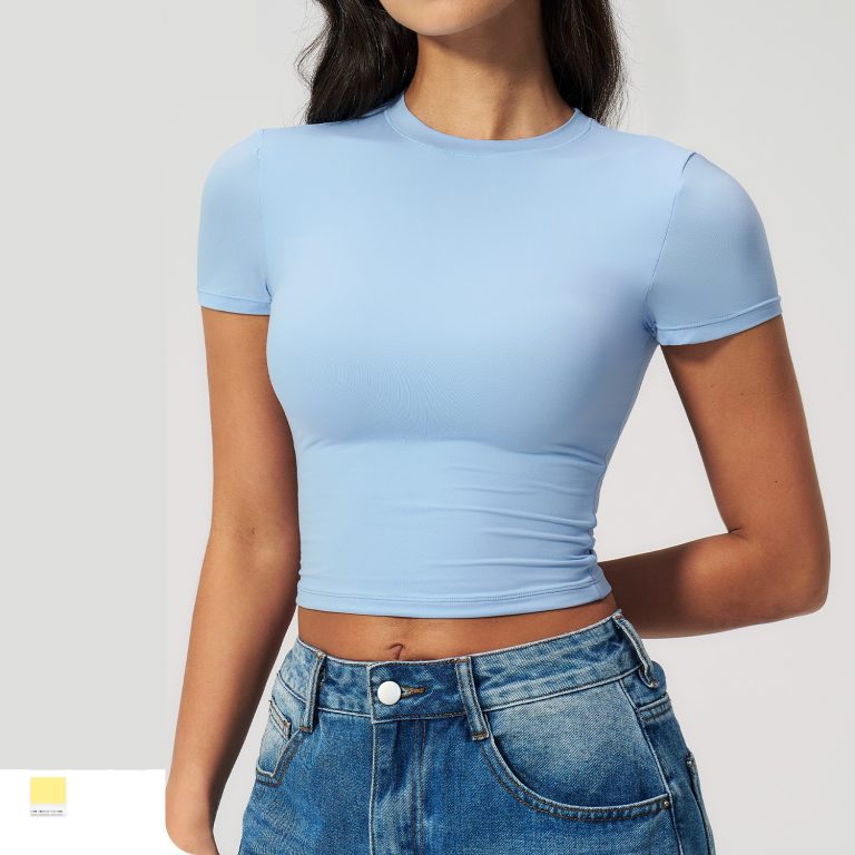 Women’s Short-Sleeve Performance Top 8743